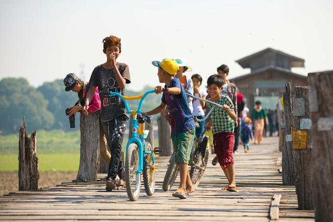 Bike Through Mandalay: Markets & Pagodas