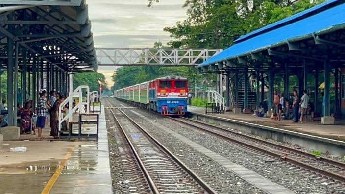 Yangon Circular Train Adventure: Life Along the Railway